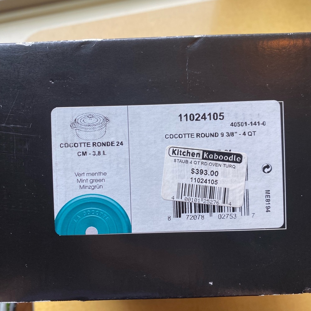 Staub Enameled Cast Iron Round Dutch Oven *Rare Teal Color* - Picture 5 of 5